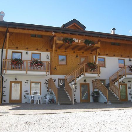 Agriturismo Pisani Brez Ngoại thất bức ảnh